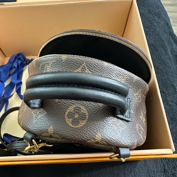 Authentic Louis Vuitton Mini palm springs backpack - Picture 10 of 13